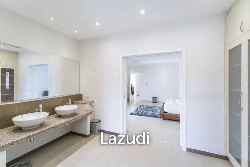 4 Bedrooms 5 bathrooms 550SQ.M Siam Royal View