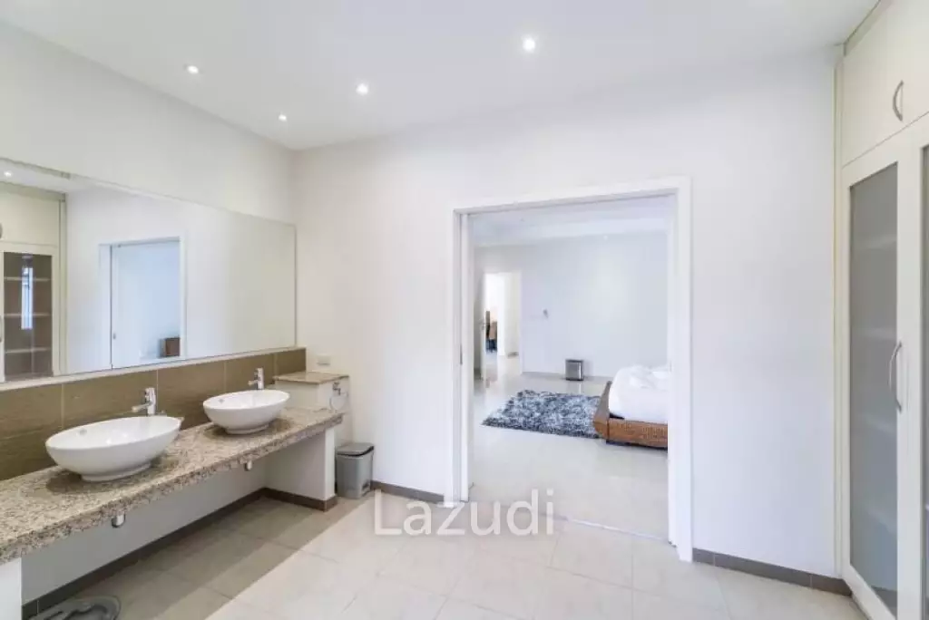 4 Bedrooms 5 bathrooms 550SQ.M Siam Royal View