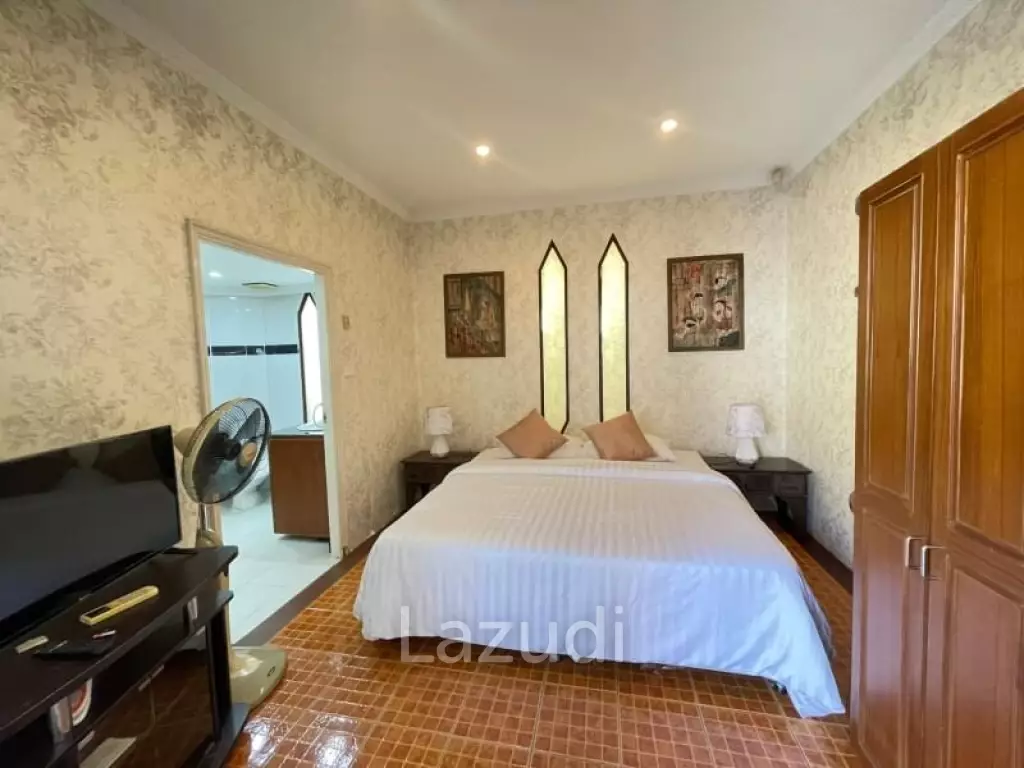 3 Bedrooms 3 Bathrooms Jomtien Palace 720 sqm