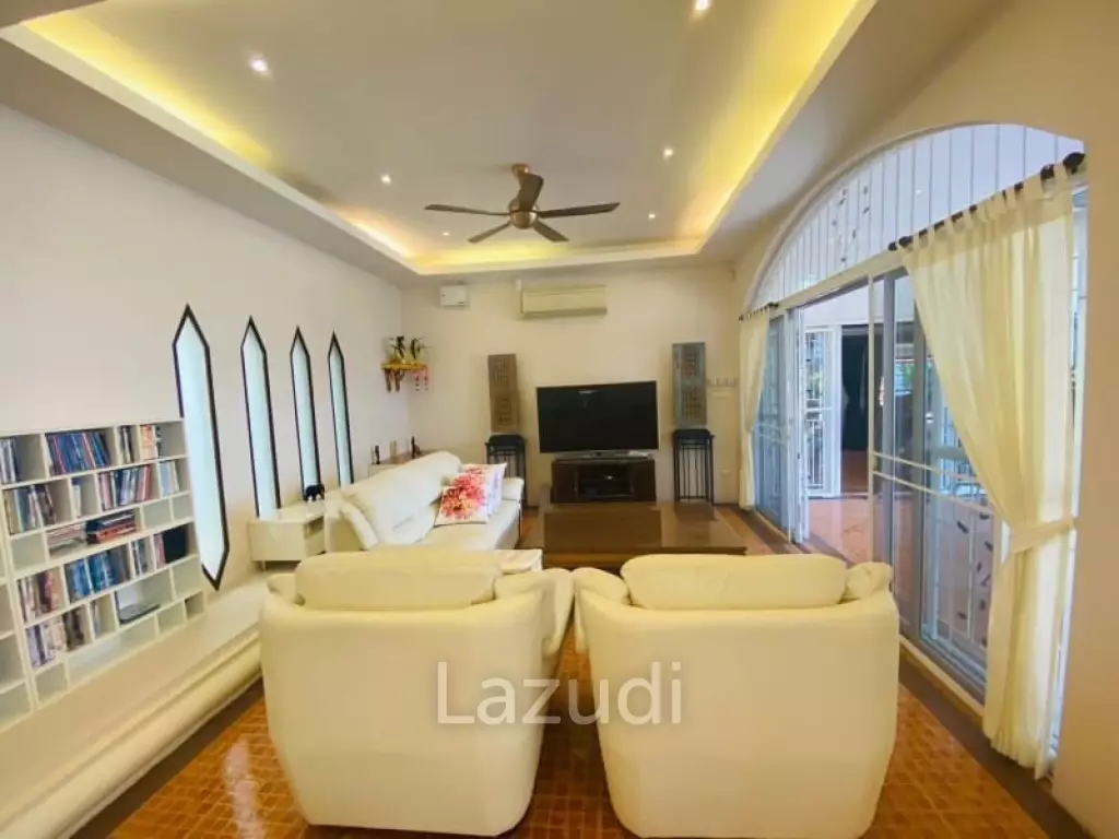 3 Bedrooms 3 Bathrooms Jomtien Palace 720 sqm