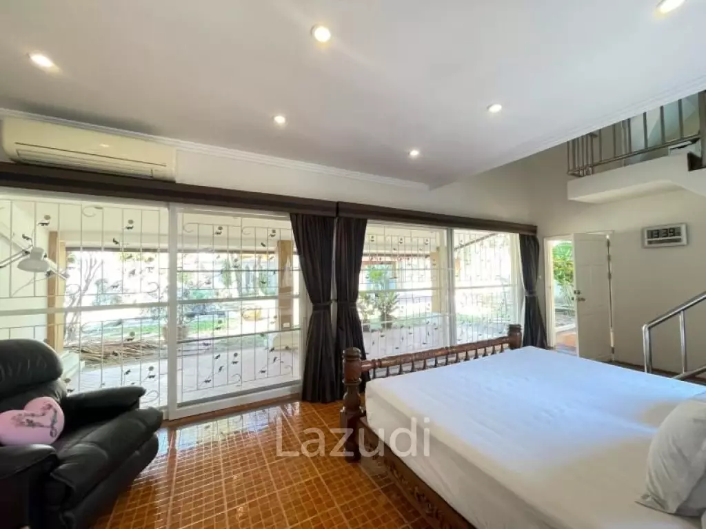 3 Bedrooms 3 Bathrooms Jomtien Palace 720 sqm
