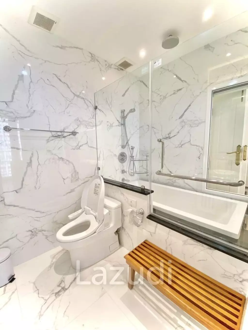 2 Bed 2 Bath 96 SQ.M Park Origin Phromphong