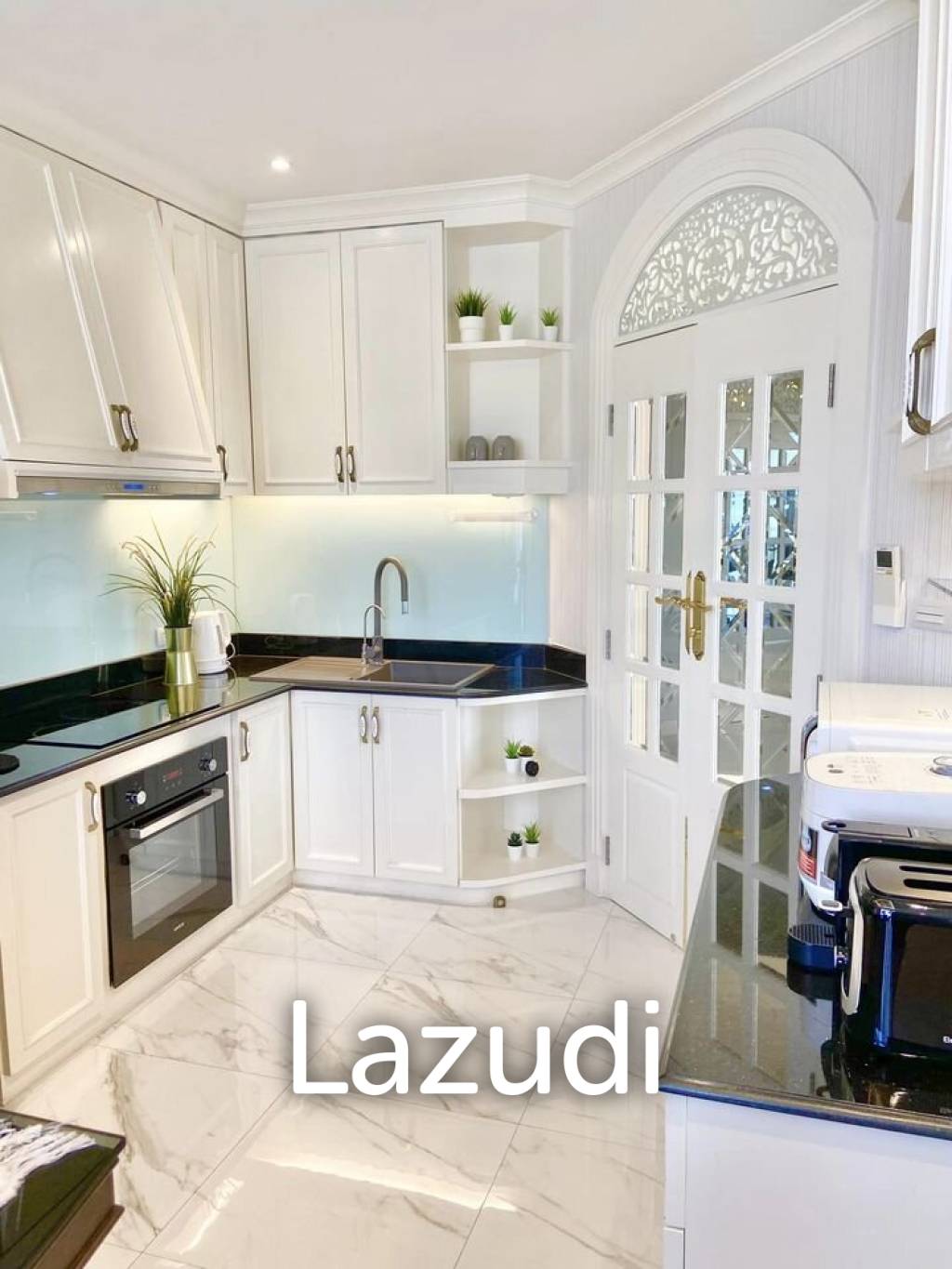 2 Bed 2 Bath 96 SQ.M Park Origin Phromphong