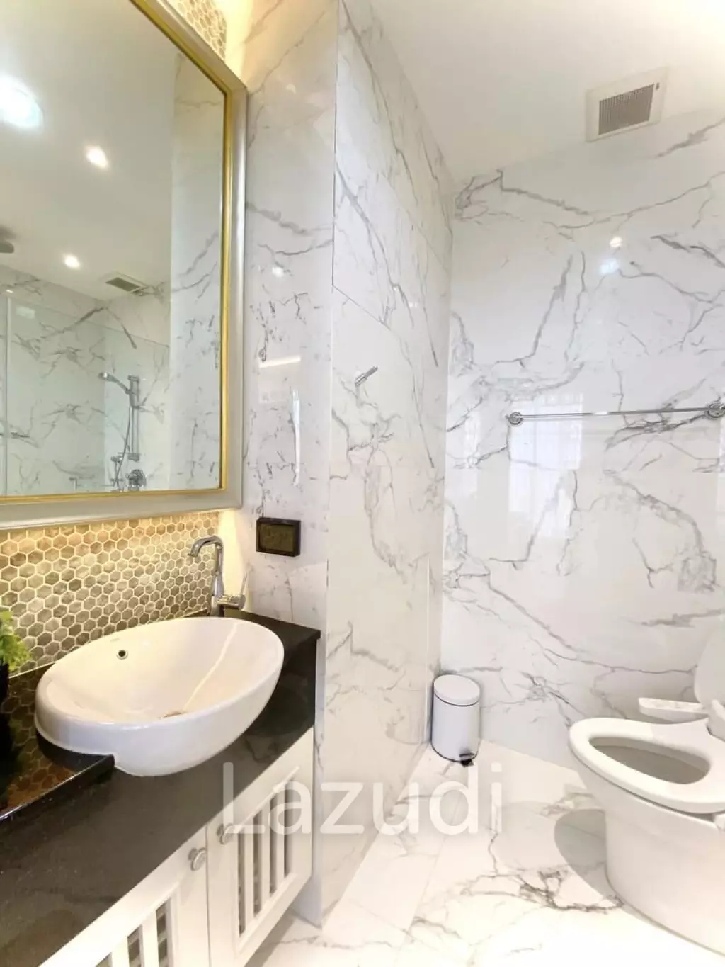 2 Bed 2 Bath 96 SQ.M Park Origin Phromphong