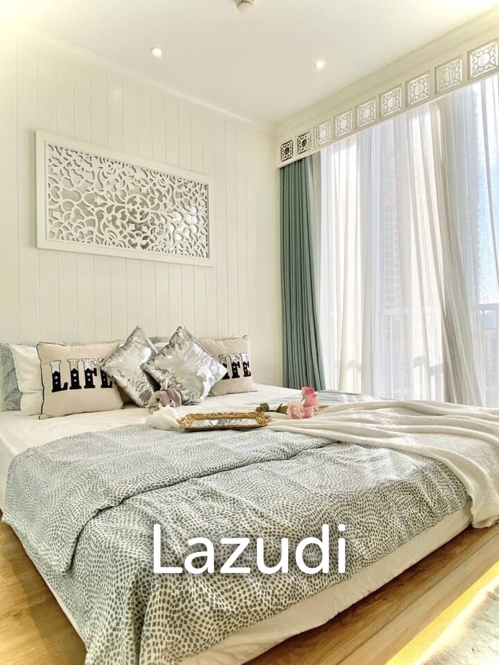 2 Bed 2 Bath 96 SQ.M Park Origin Phromphong