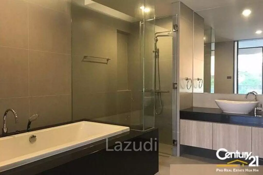 2 Bed Sea View Beachfront Condo