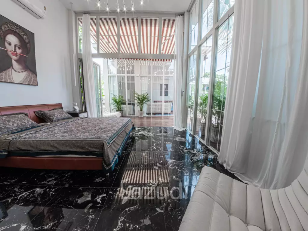 Modern Style Pool Villa in Prime Location
