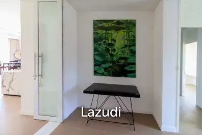 CLIFF + CLOUDS : 3 Bed Mountain View Condo