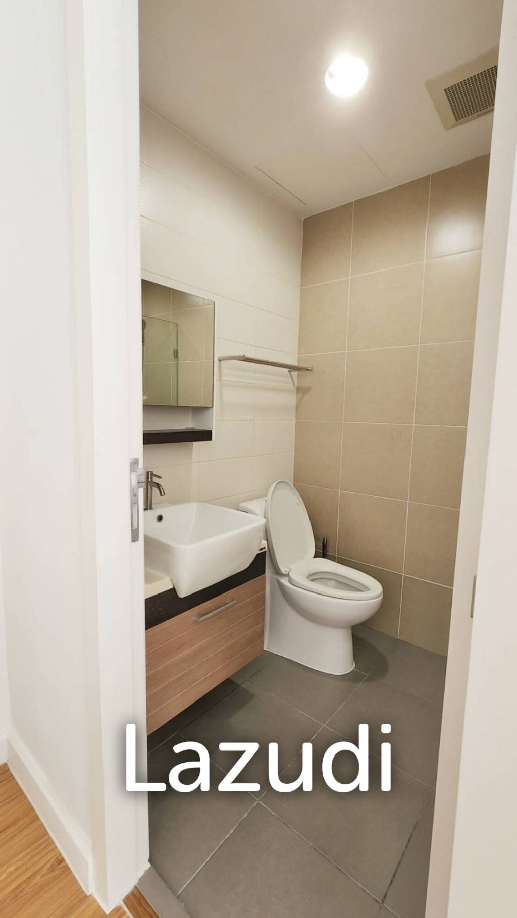 2 Bed 62 SQ.M Whizdom @ Punnawithi Station