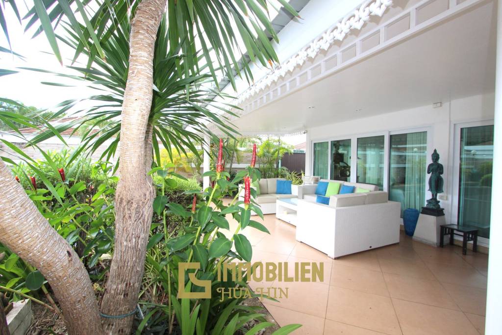 Well taken care 3 bedroom pool villa