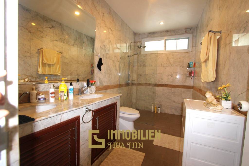 650 metro cuadrado 3 ` 4 Baño Villa de Venta