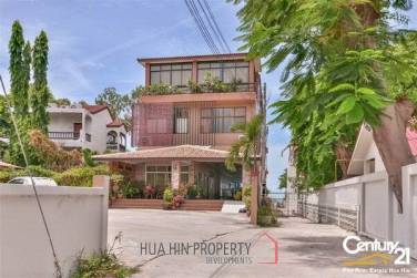Boutique 3 Storey Beachfront Villa