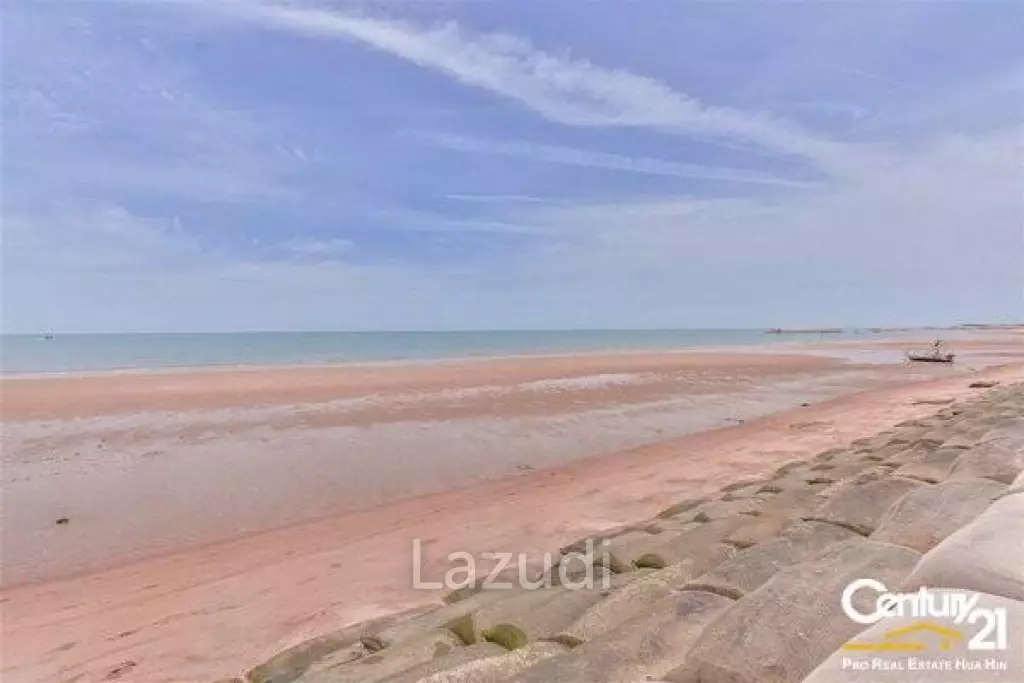 Boutique 3 Storey Beachfront Villa