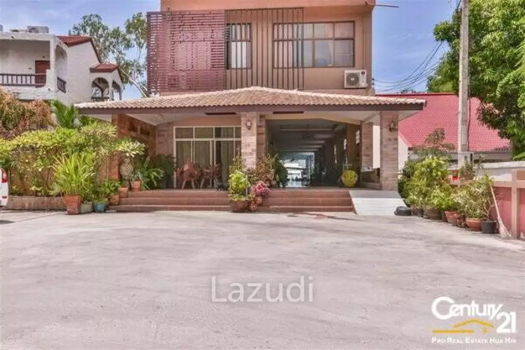 Boutique 3 Storey Beachfront Villa