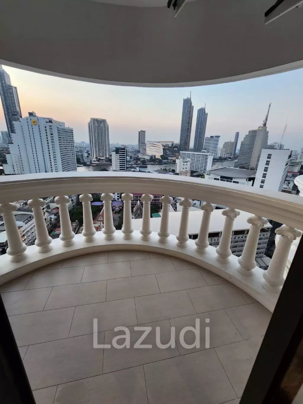 2 Bed 2 Bath 267 SQ.M at State Tower