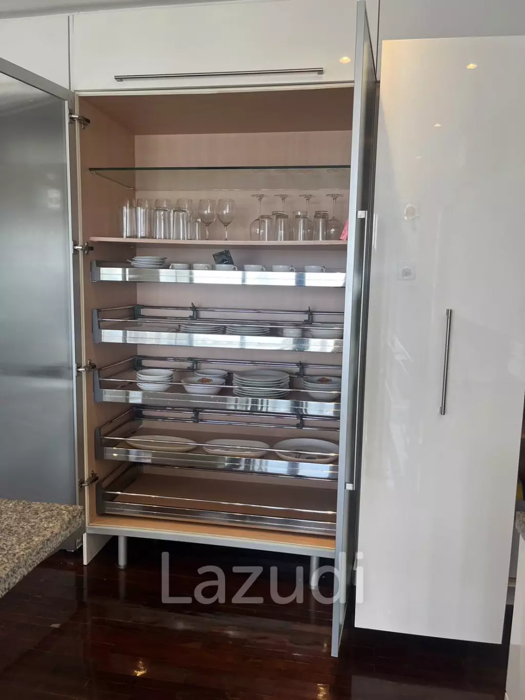 2 Bed 2 Bath 267 SQ.M at State Tower