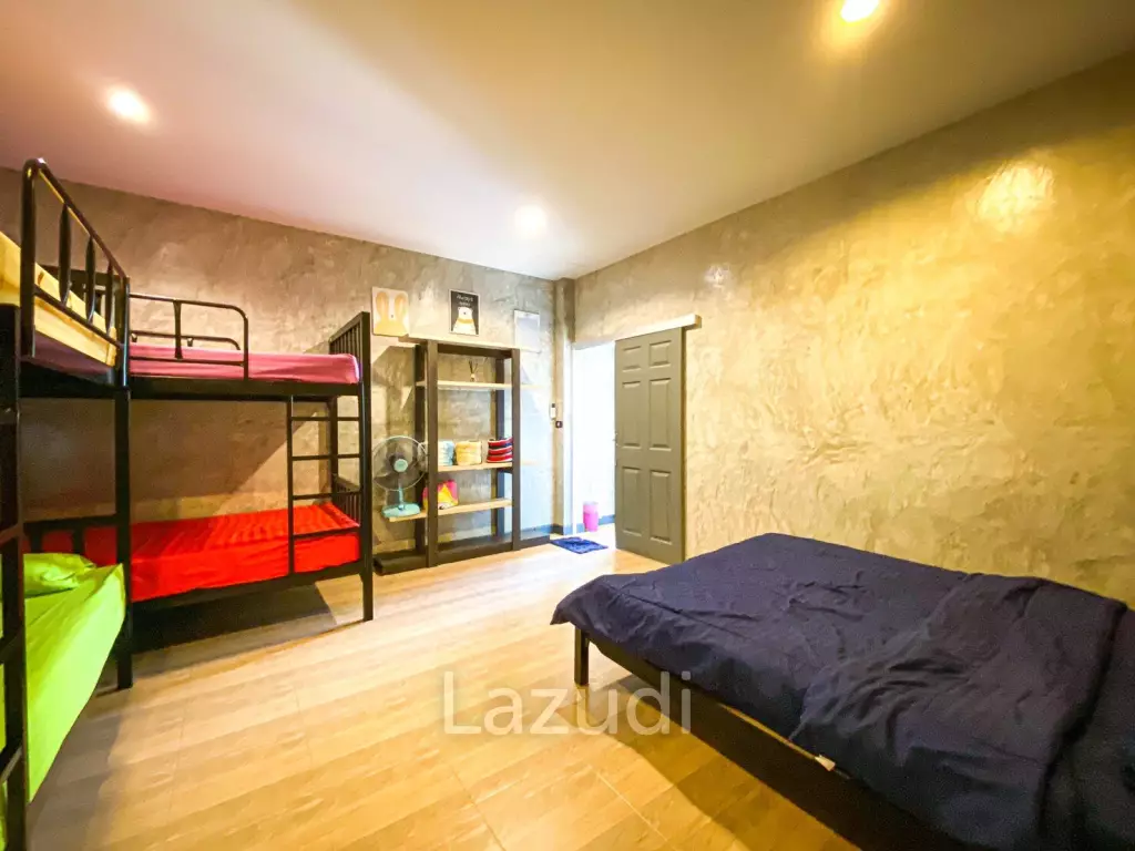 5 Bedroom Thai Style Modern Pool Villa For Sale