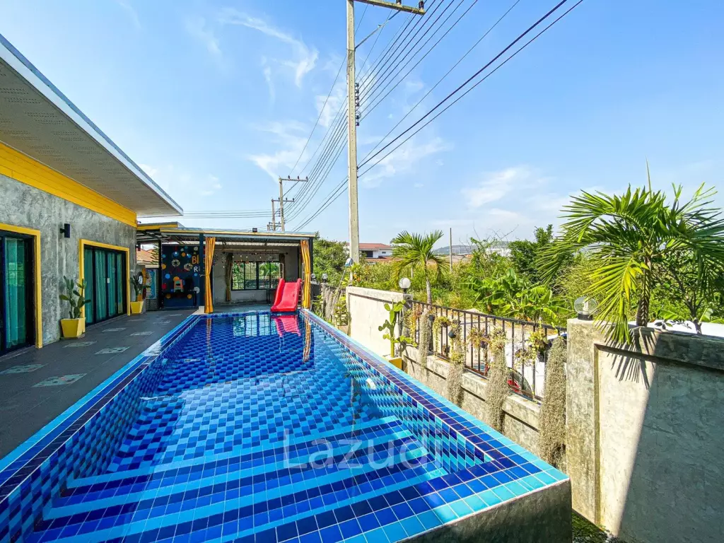 5 Bedroom Thai Style Modern Pool Villa For Sale