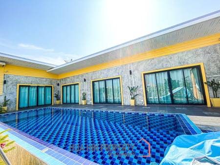 5 Bedroom Thai Style Modern Pool Villa For Sale