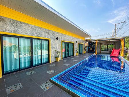 5 Bedroom Thai Style Modern Pool Villa For Sale