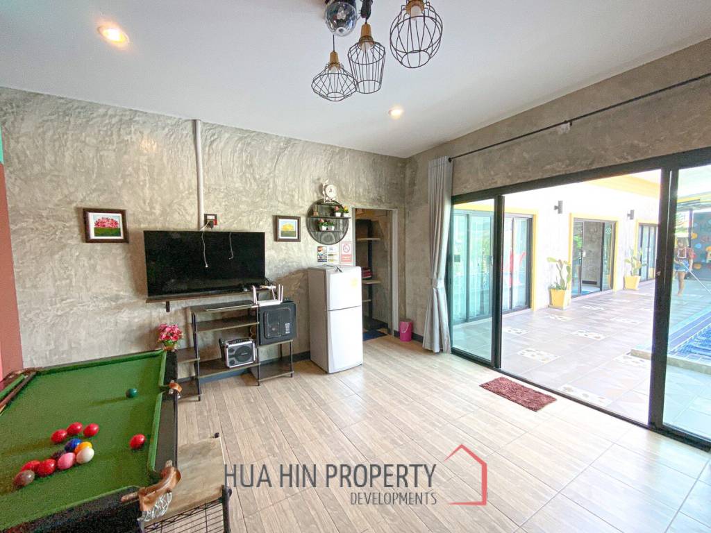 5 Bedroom Thai Style Modern Pool Villa For Sale