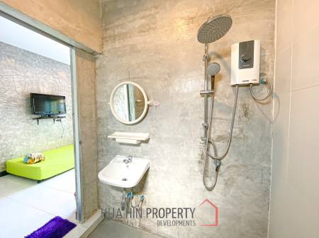5 Bedroom Thai Style Modern Pool Villa For Sale