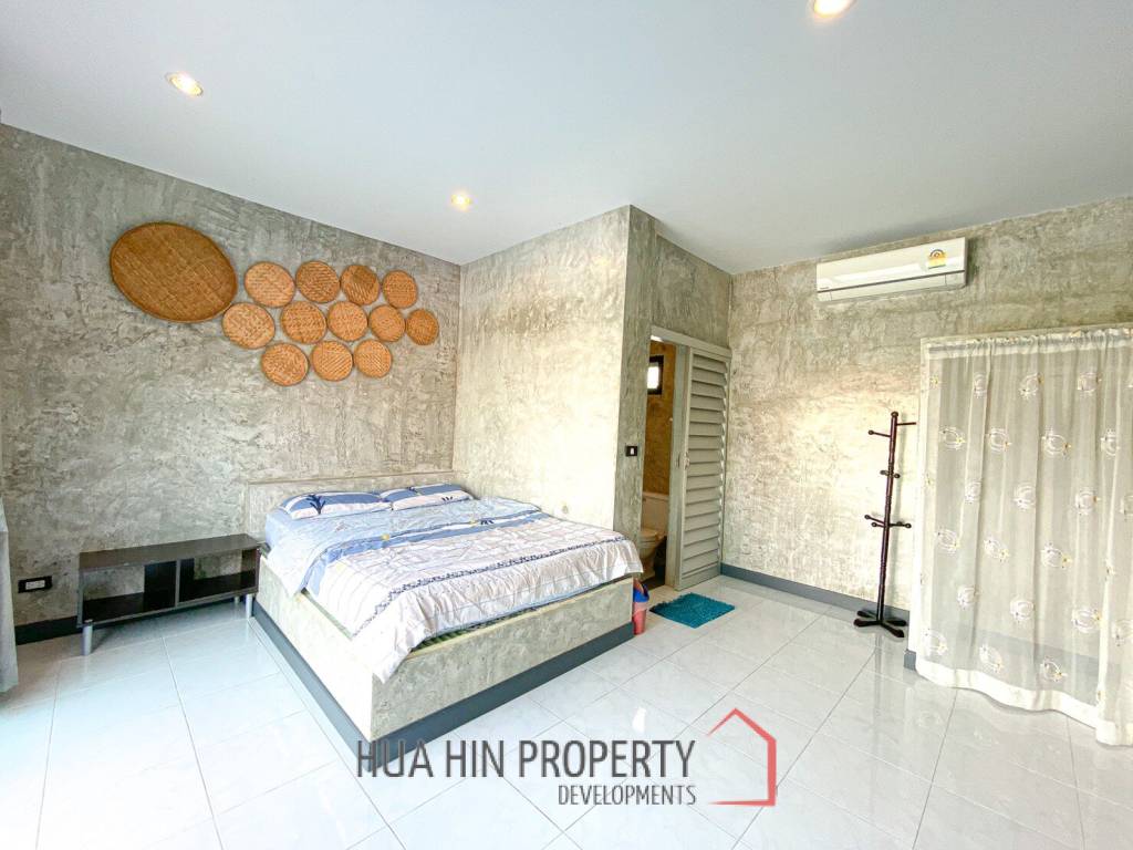 5 Bedroom Thai Style Modern Pool Villa For Sale