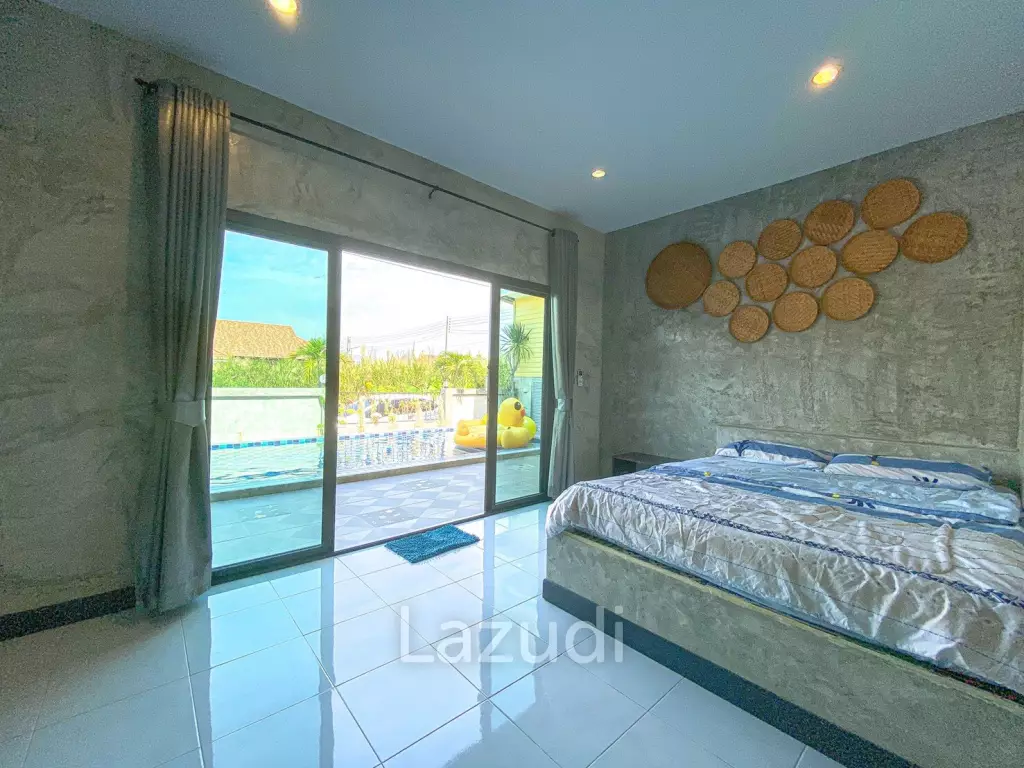 5 Bedroom Thai Style Modern Pool Villa For Sale