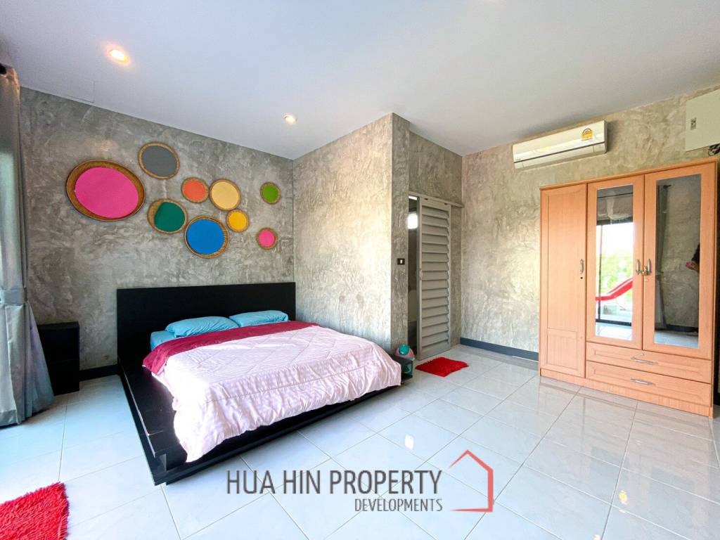 5 Bedroom Thai Style Modern Pool Villa For Sale