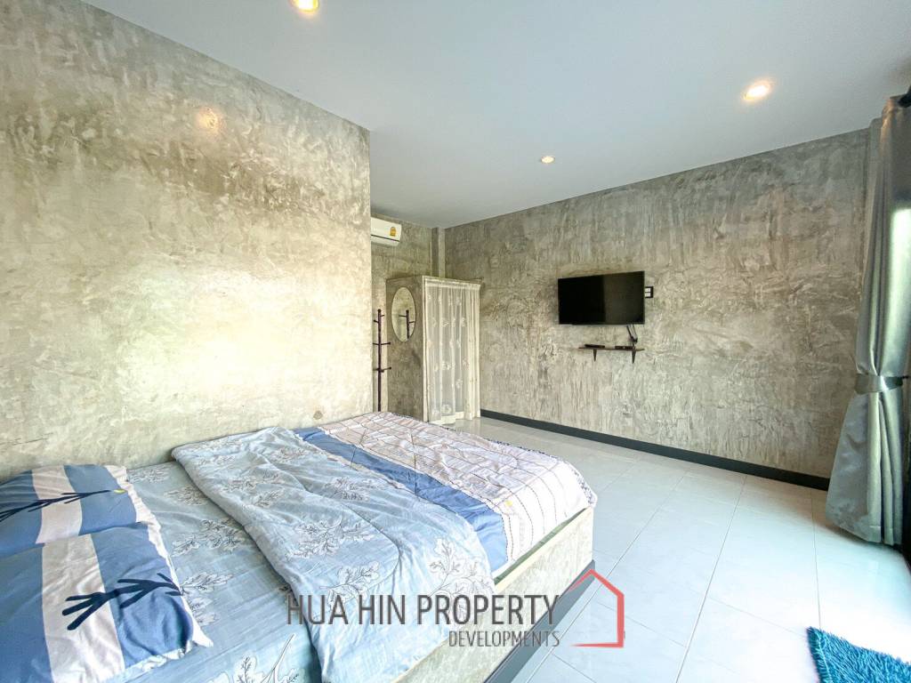 5 Bedroom Thai Style Modern Pool Villa For Sale