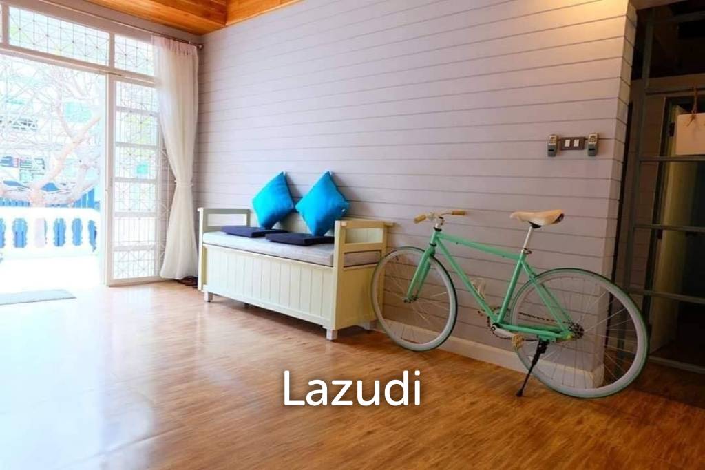 3 Bedrooms 3 Bathrooms 240 sqm 300 meter from the beach