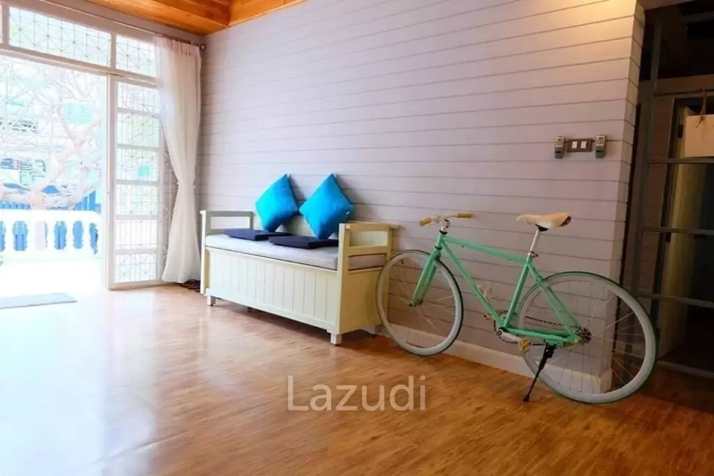 3 Bedrooms 3 Bathrooms 240 sqm 300 meter from the beach