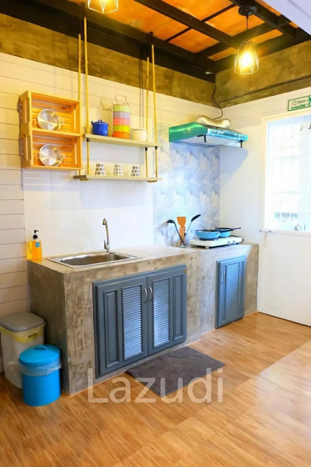 3 Bedrooms 3 Bathrooms 240 sqm 300 meter from the beach