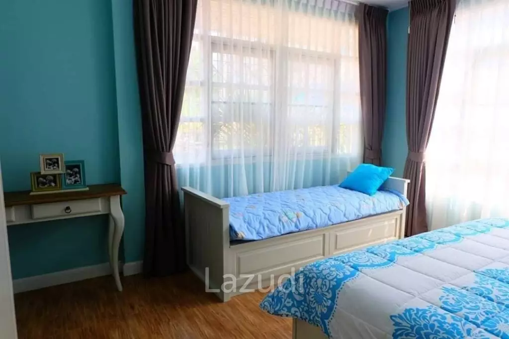 3 Bedrooms 3 Bathrooms 240 sqm 300 meter from the beach