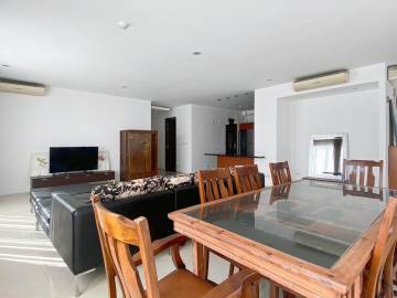 4 Bed 4 Bath 350 SQ.M The Verandah Sukhumvit