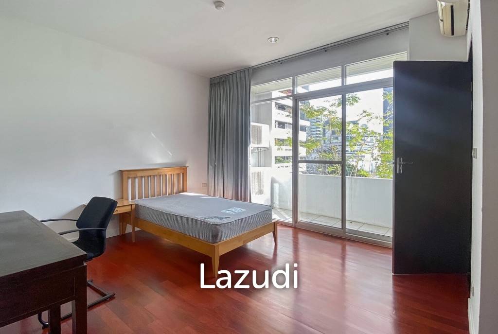 4 Bed 4 Bath 350 SQ.M The Verandah Sukhumvit