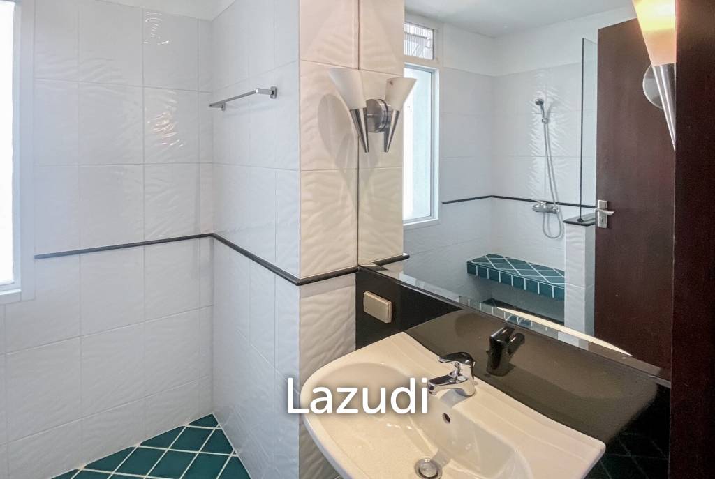 4 Bed 4 Bath 350 SQ.M The Verandah Sukhumvit