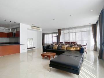 4 Bed 4 Bath 350 SQ.M The Verandah Sukhumvit