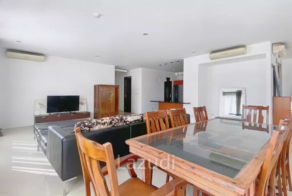 4 Bed 4 Bath 350 SQ.M The Verandah Sukhumvit