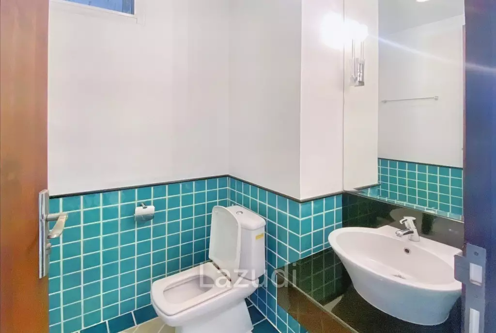 4 Bed 4 Bath 350 SQ.M The Verandah Sukhumvit