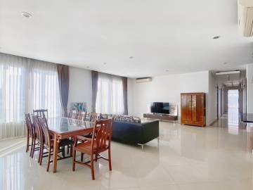 4 Bed 4 Bath 350 SQ.M The Verandah Sukhumvit