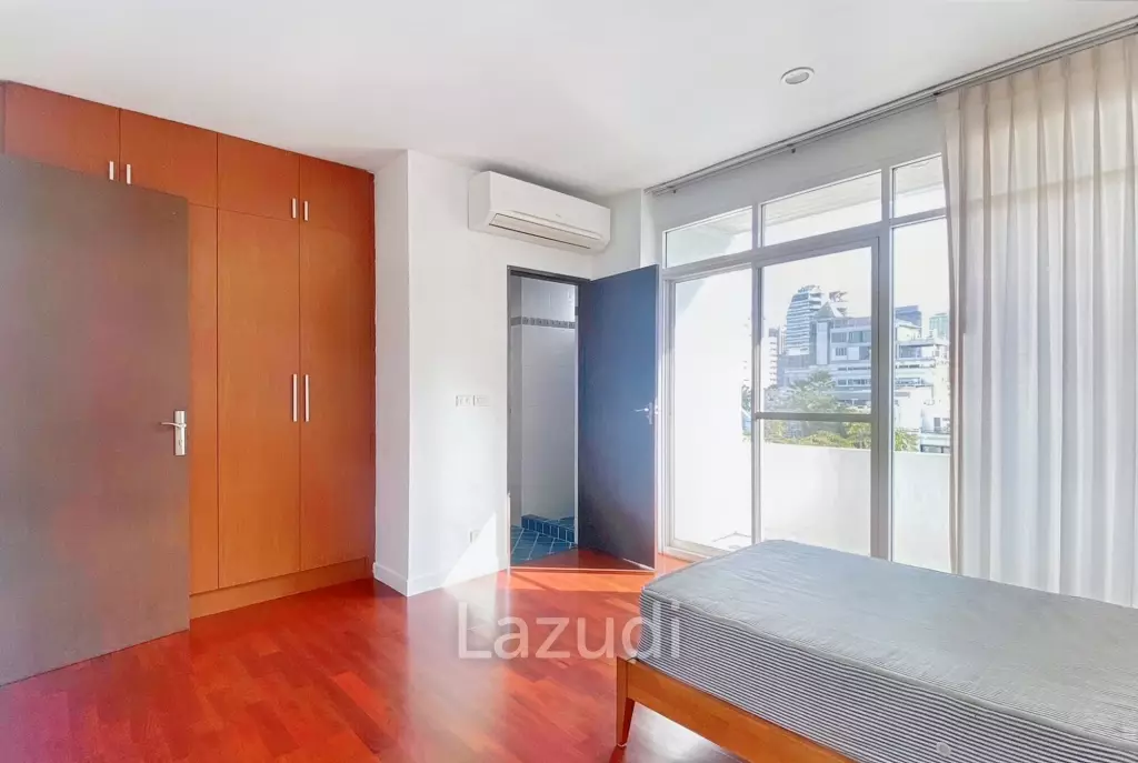 4 Bed 4 Bath 350 SQ.M The Verandah Sukhumvit