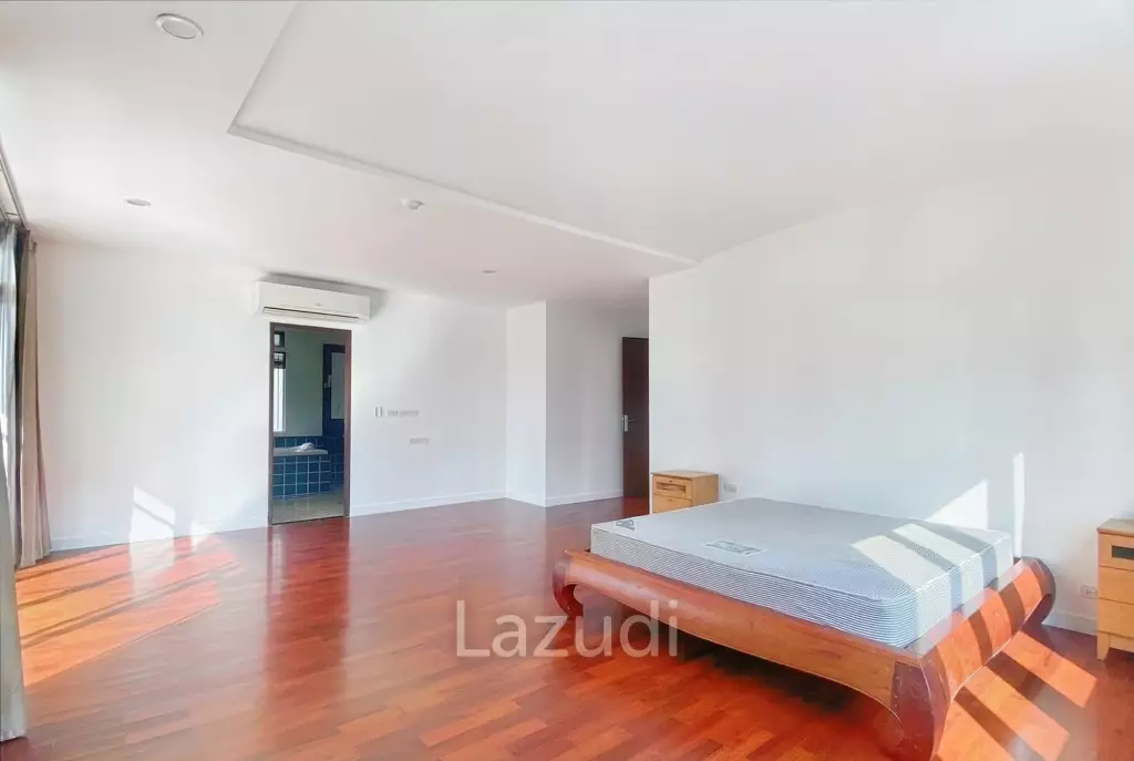 4 Bed 4 Bath 350 SQ.M The Verandah Sukhumvit