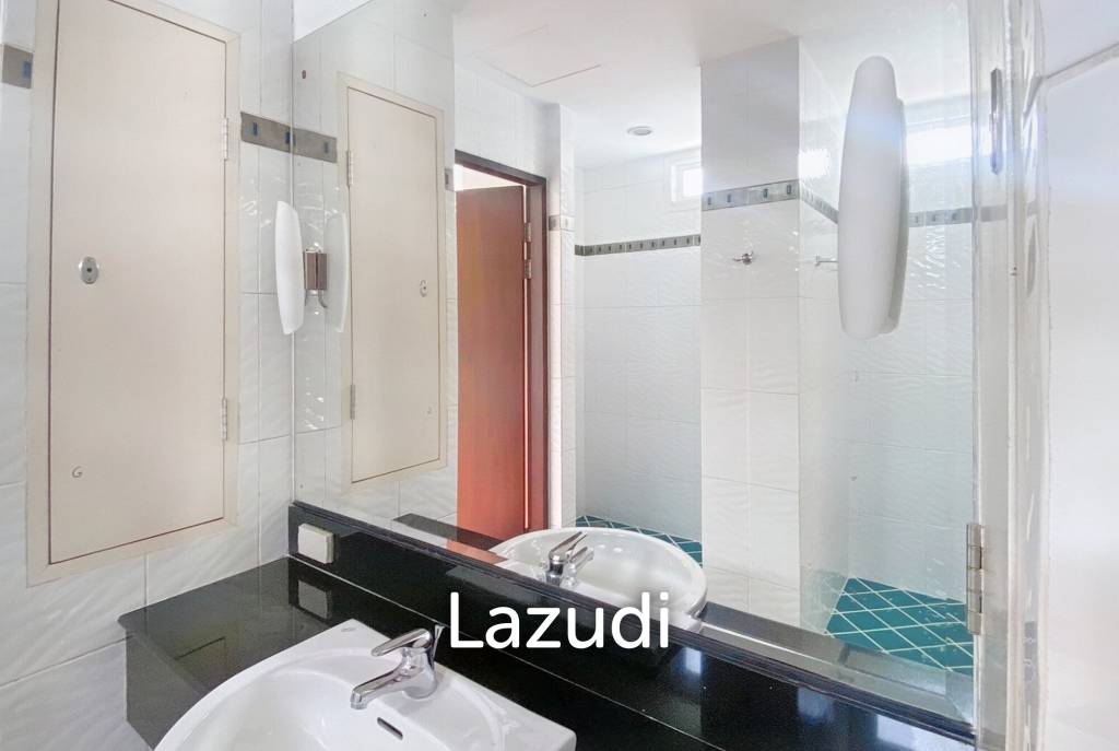 4 Bed 4 Bath 350 SQ.M The Verandah Sukhumvit