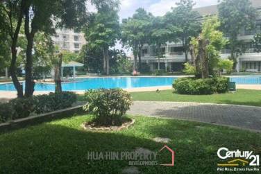 BAAN SRA SUAN: 3 Bed Large Colonial Style Townhouse