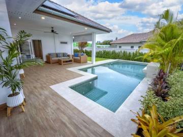 3 Bed 2.5 Bath 184 SQ.M. Mali Boutique Villas