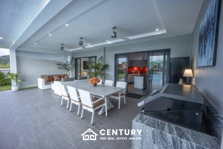 728 Sqm 3 Bed 4 Bath Villa For Sale