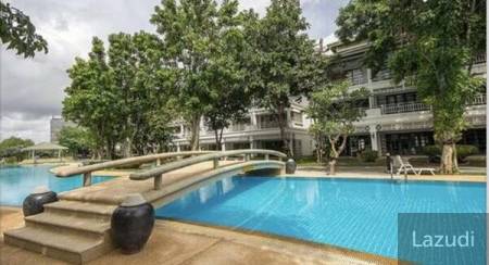BAAN SAN SUAN: 3 Bed Large Colonial Style Townhouse on Corner Plot 200 meters from the Beachbach