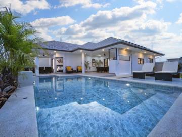 3 Bed 2.5 Bath 192 SQ.M. Mali Boutique Villas