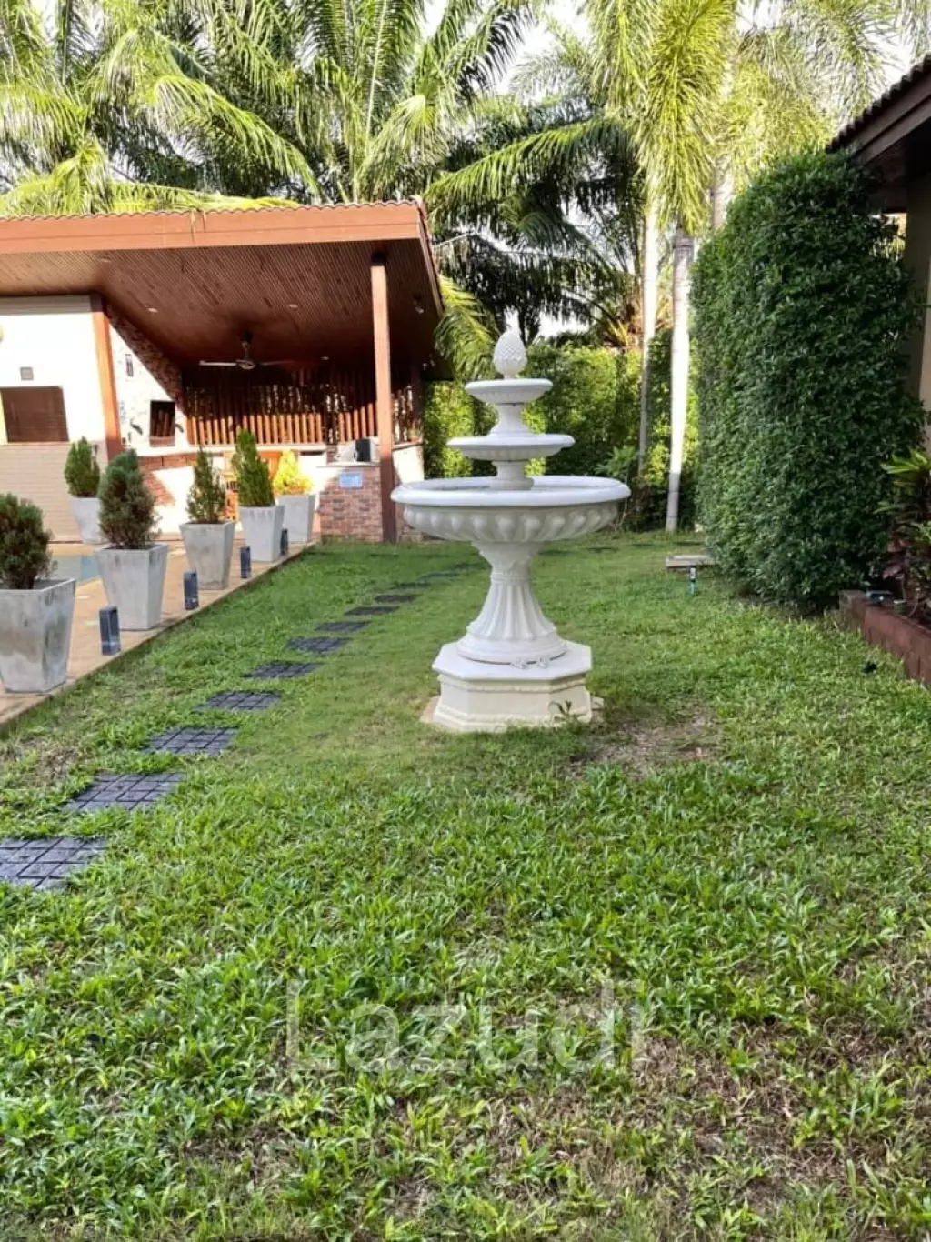 5 Bedrooms 6 Bathrooms 1,040 sqm Paradise Villa 2